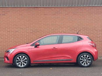 Used Renault Clio 2022 for sale - 76150213: Photo 4