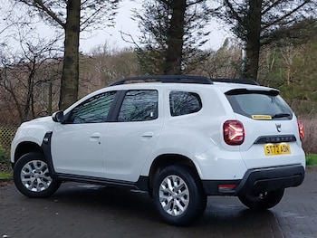 Used Dacia Duster 2022 for sale - 77003880: Photo