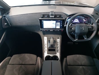 Used DS Automobiles DS 7 2025 for sale - 77361053: Photo