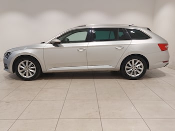 Used Skoda Superb 2023 for sale - 78674710: Photo