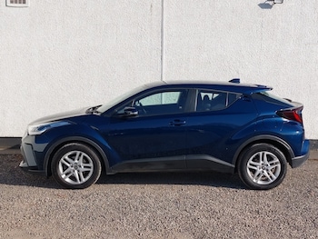Used Toyota C-HR 2023 for sale - 78328149: Photo