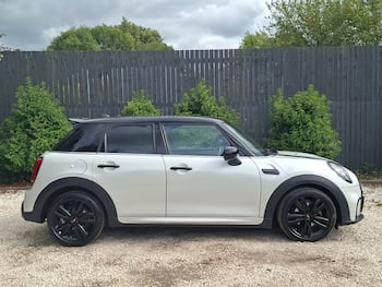 Used MINI Cooper 2023 for sale - 79585677: Photo