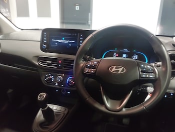 Used Hyundai i10 2024 for sale - 77395576: Photo