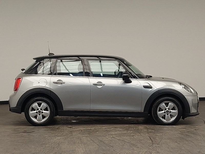 Used MINI Cooper 2023 for sale - 77955772: Photo 2