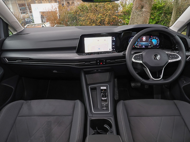 Used Volkswagen Golf 2022 for sale - 76770939: Photo 2