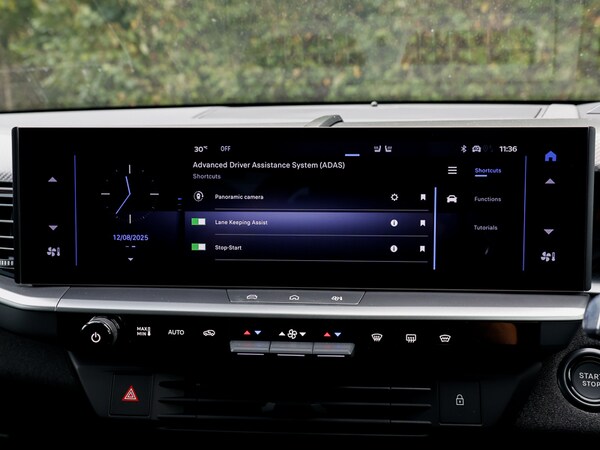 Used Vauxhall Grandland 2025 for sale - 76275371: Photo 12