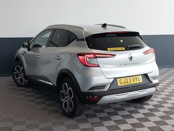 Used Renault Captur 2023 for sale - 78275061: Photo