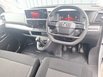 Used Vauxhall Vivaro 2024 for sale - 79386784: Photo