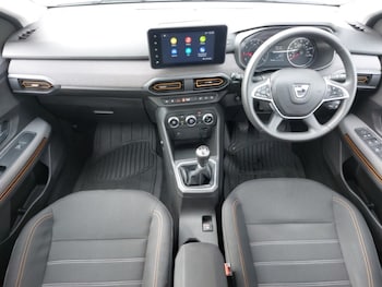 Used Dacia Sandero Stepway 2022 for sale - 78184042: Photo