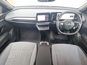 Used Renault Megane E Tech 2023 for sale - 76519088: Photo