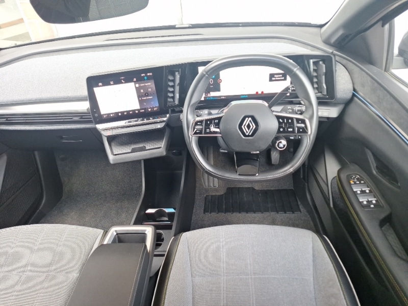 Used Renault Megane E Tech 2023 for sale - 76519088: Photo 7