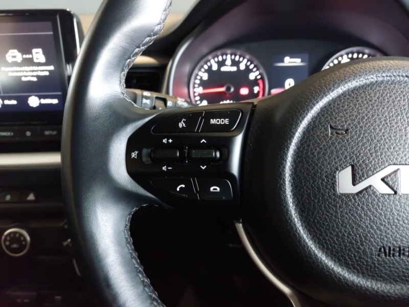 Used Kia Stonic 2023 for sale - 76614372: Photo 10