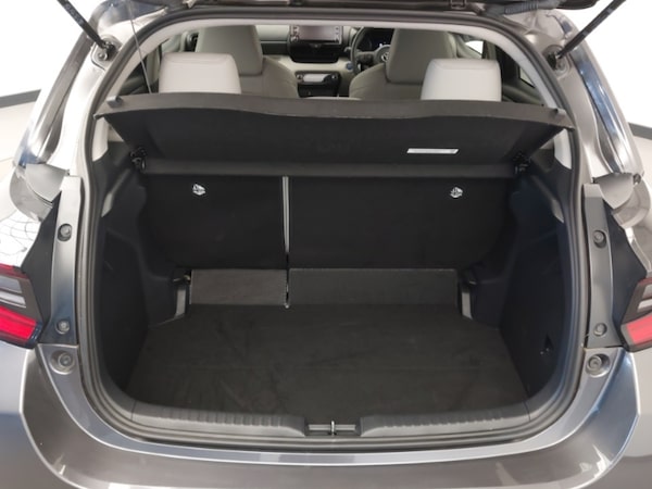 Used Toyota Yaris 2022 for sale - 76258902: Photo 8