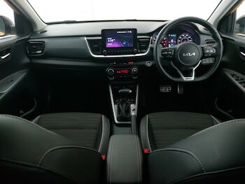 Used Kia Stonic 2023 for sale - 78135408: Photo