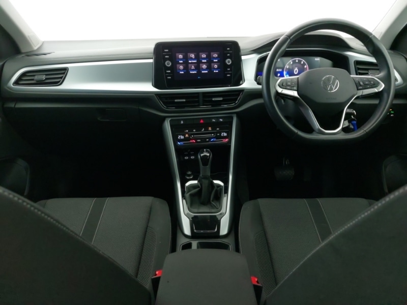 Used Volkswagen T-Roc 2023 for sale - 77717653: Photo 2