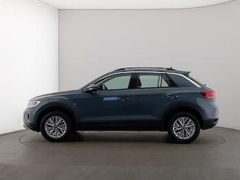 Used Volkswagen T-Roc 2023 for sale - 77717653: Photo