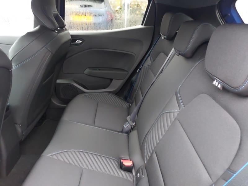 Used Renault Clio 2025 for sale - 76842548: Photo 6