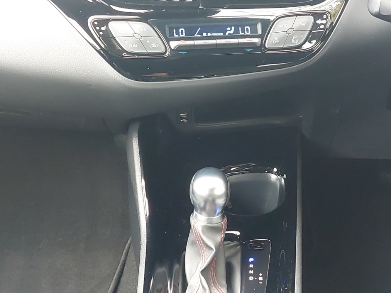 Used Toyota C-HR 2021 for sale - 76614637: Photo 11