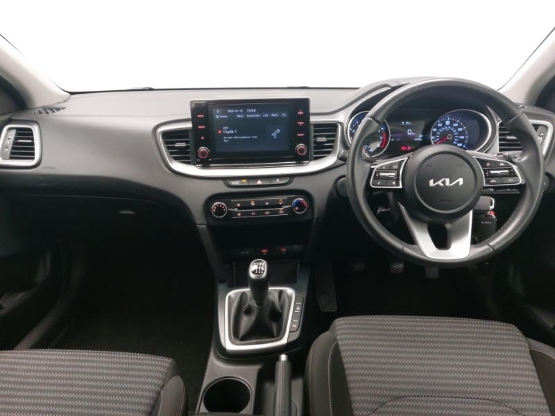 Used Kia XCeed 2023 for sale - 76795751: Photo 2