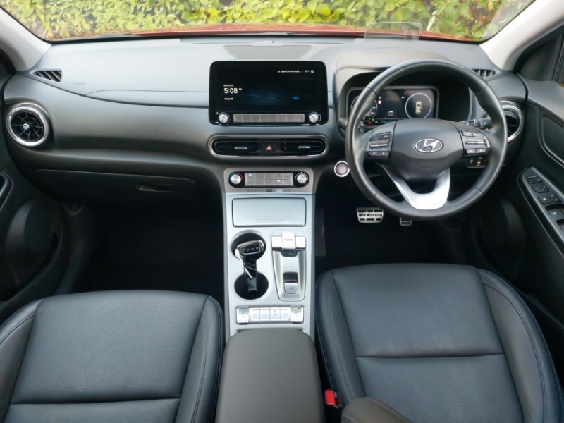 Used Hyundai KONA 2022 for sale - 77632790: Photo 2