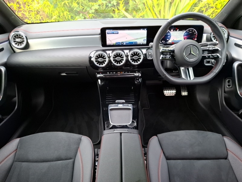 Used Mercedes-Benz CLA 2023 for sale - 76548616: Photo 2