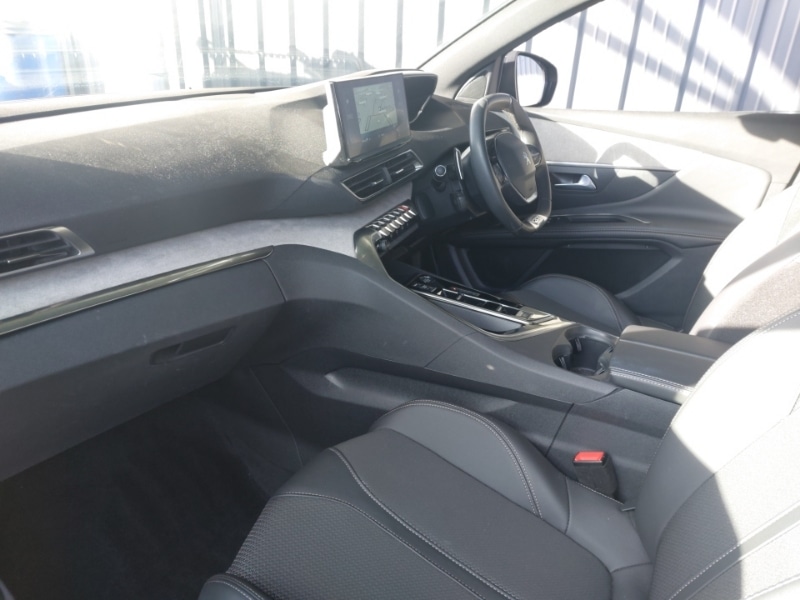 Used Peugeot 3008 2023 for sale - 76636502: Photo 5