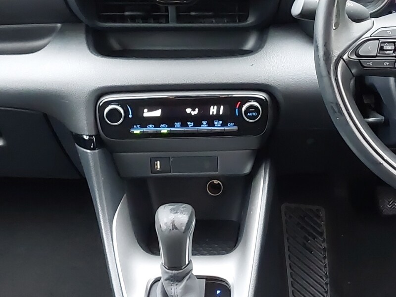 Used Toyota Yaris 2022 for sale - 77817693: Photo 11