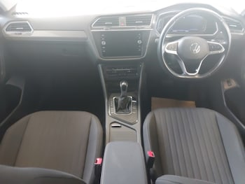 Used Volkswagen Tiguan Allspace 2021 for sale - 77053900: Photo