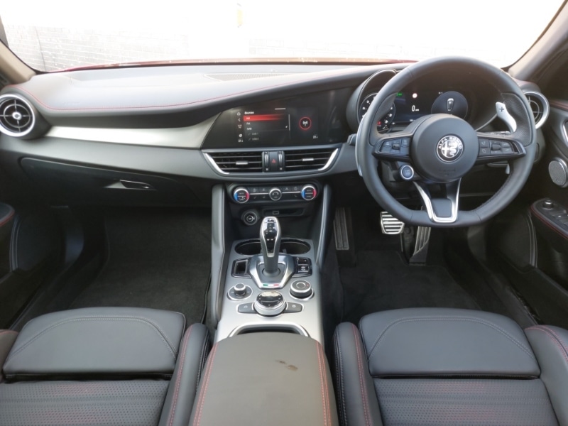 Used Alfa Romeo Giulia 2025 for sale - 77420033: Photo 2