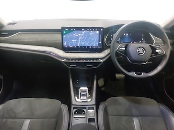 Used Skoda Octavia 2024 for sale - 78328083: Photo