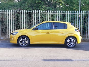 Used Peugeot 208 2023 for sale - 79623872: Photo