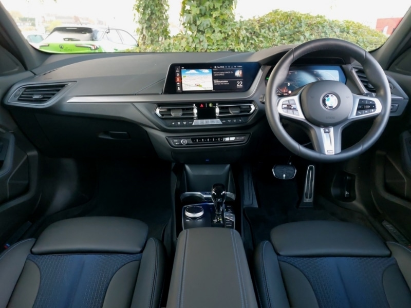 Used BMW 1 Series 2024 for sale - 76387603: Photo 2