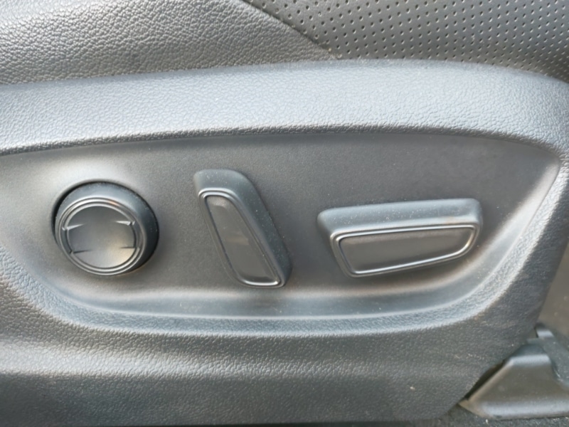 Used Toyota C-HR 2021 for sale - 77875653: Photo 12