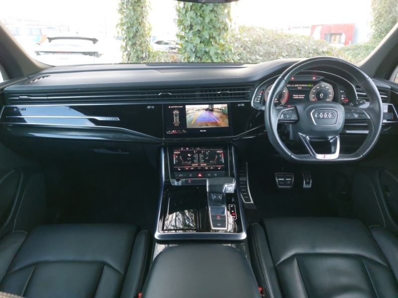 Used Audi Q7 2022 for sale - 77028812: Photo 2