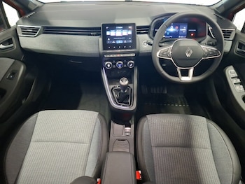 Used Renault Clio 2026 for sale - 79208085: Photo