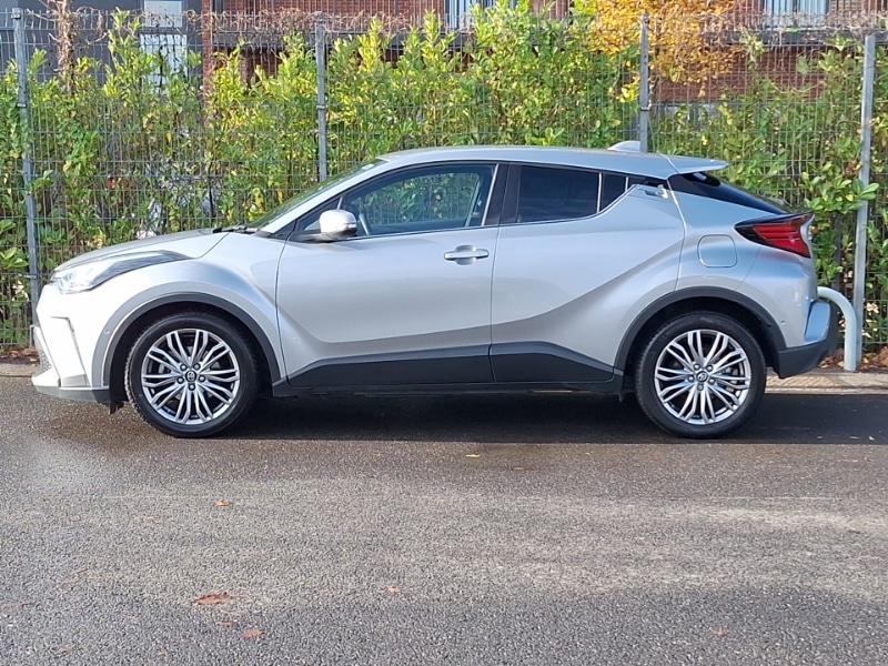 Used Toyota C-HR 2022 for sale - 76537520: Photo 4