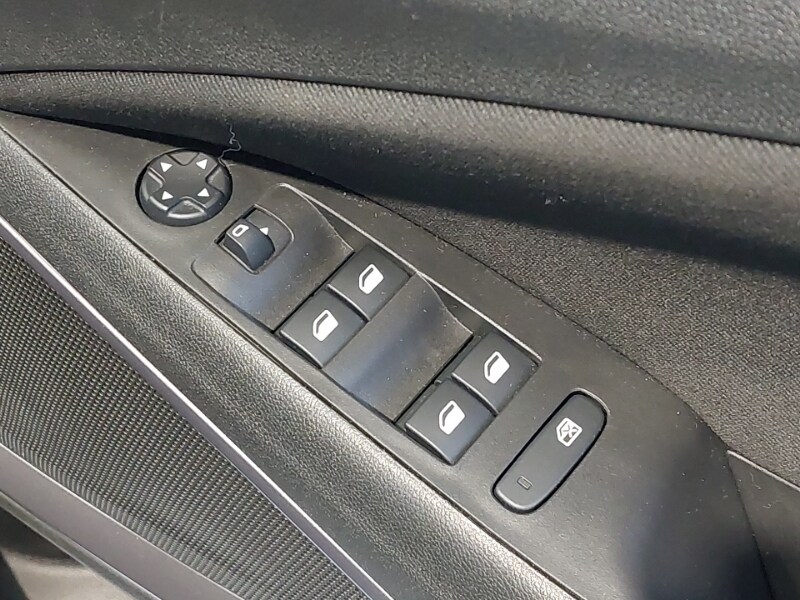 Used Vauxhall Crossland 2023 for sale - 77509467: Photo 12