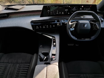 Used Peugeot 3008 2024 for sale - 76567469: Photo