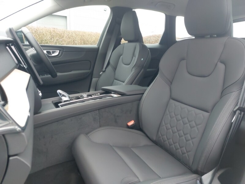 Used Volvo XC60 2025 for sale - 77955914: Photo 5