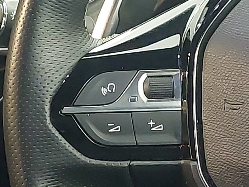 Used Peugeot 2008 2023 for sale - 77503943: Photo 10