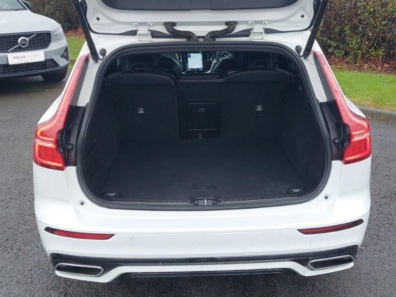 Used Volvo V60 2021 for sale - 76785971: Photo 8