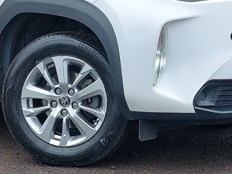 Used Toyota Yaris Cross 2023 for sale - 77022122: Photo 9