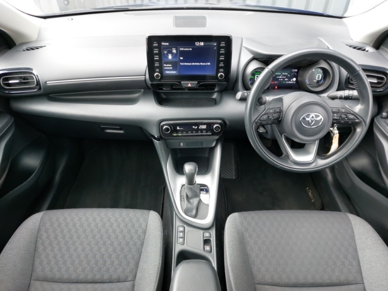 Used Toyota Yaris 2023 for sale - 77912288: Photo 2