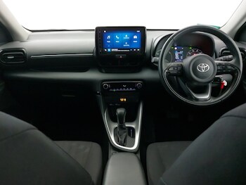 Used Toyota Yaris 2024 for sale - 78239011: Photo