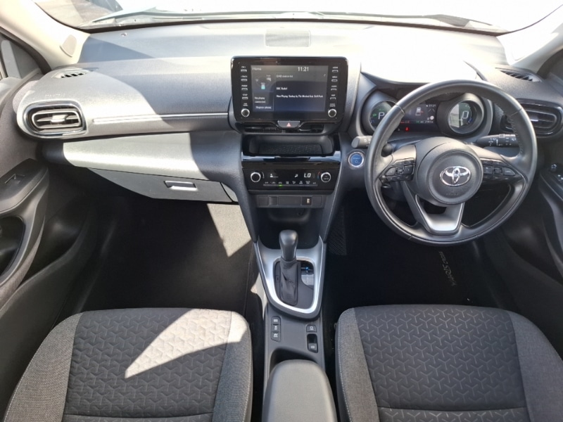Used Toyota Yaris Cross 2022 for sale - 76392744: Photo 2