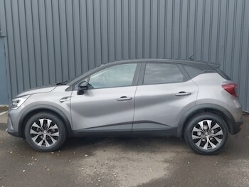 Used Renault Captur 2022 for sale - 78225542: Photo