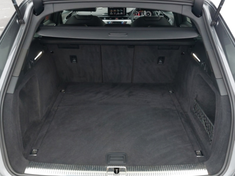 Used Audi A4 2021 for sale - 76571917: Photo 8