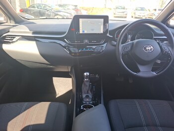 Used Toyota C-HR 2023 for sale - 78343303: Photo