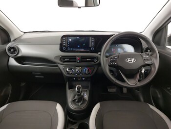 Used Hyundai i10 2025 for sale - 77400323: Photo