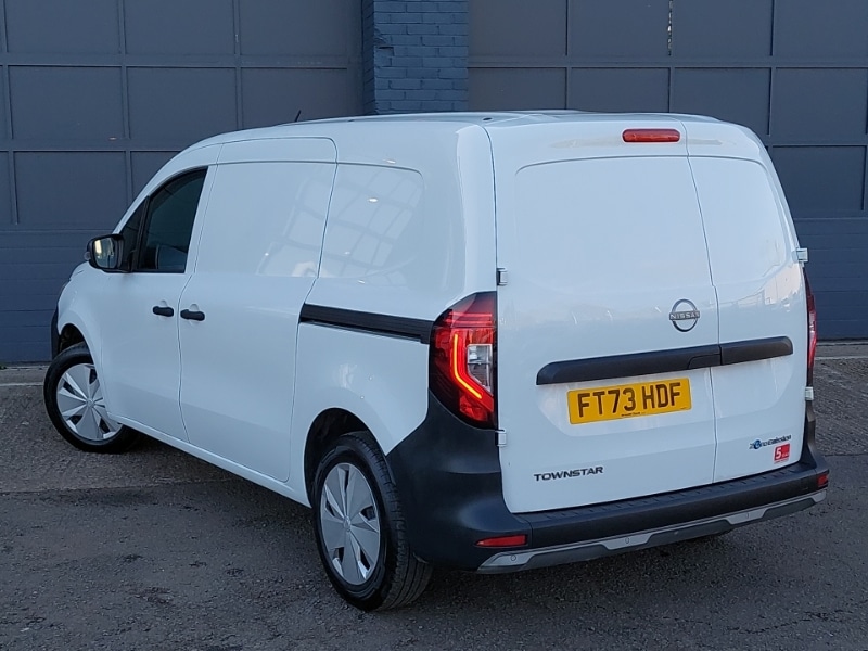 Used Nissan Other 2023 for sale - 77913181: Photo 3